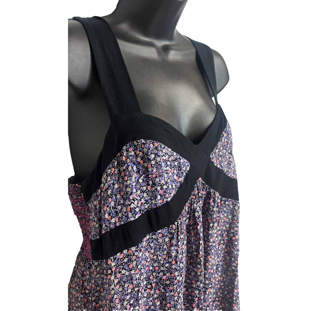 Cinnamon Cami Dress Size 6 Women Purple Ditsy Floral Rayon Smocked Sundress View 3